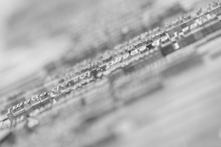 caracteres_moviles_tipografia_plomo